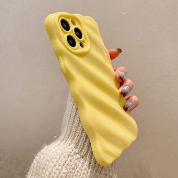 Amazon - yellow ripple case - Picture 2 of 3